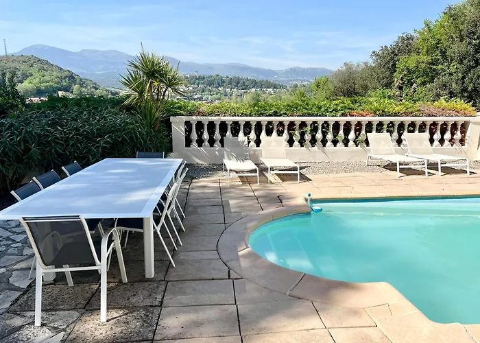 Villa Amazing View For Your Holidays